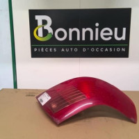 Piece-14038939-Feu-arriere-principal-droit-SUZUKI-SWIFT-3-1.3i--16V-c47b6f767ec0287853ec69e530cd2bb7441e420080fcfd909c88c09c076e3926_mtn.jpg