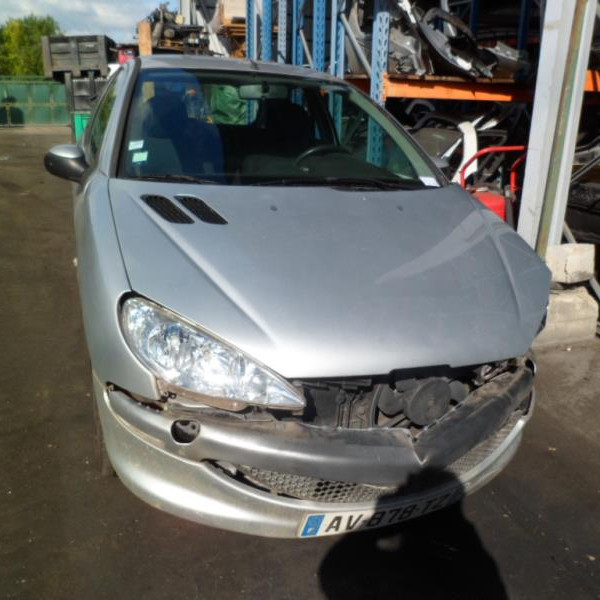 Vehicule-PEUGEOT-206-1-4-2005-6d885291d152f7aa6b2683d6324de5c8a4b376bc9e51adaeea7f4e6b72876af3.JPG