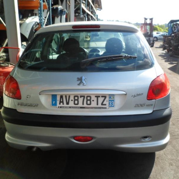 Vehicule-PEUGEOT-206-1-4-2005-57cac8a01ef4973cbaa977f99e34d7b84dc2a613a770aa715124130b868e6c09.JPG