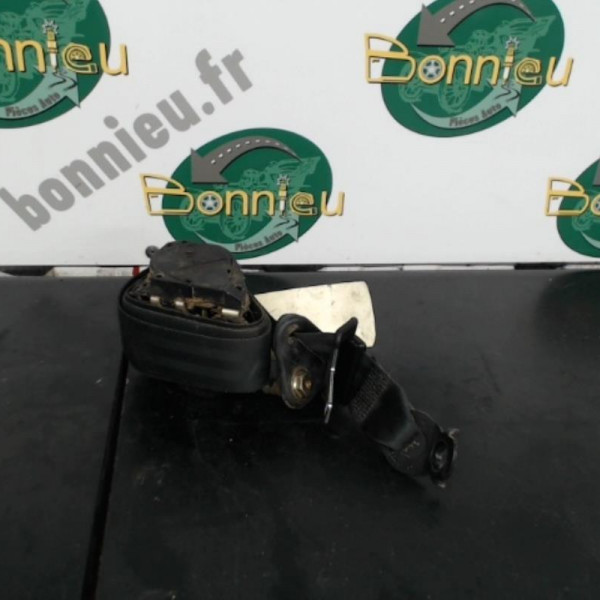 Piece-Ceinture-avant-droit-RENAULT-MASTER-II-PROPULSION-CHASSIS-CABINE-Fourgon-L1H1-3091c229d31aaefe27efe5d9a8f19b67c0fa76c7f69b0466b30635d863c5bcee.jpg