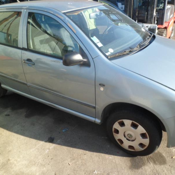 Vehicule-SKODA-FABIA-2000-1-4-2002-54014493af3a9878d217605770efd9f07051d2eca5f9ed98d3b990968d2961e9.JPG