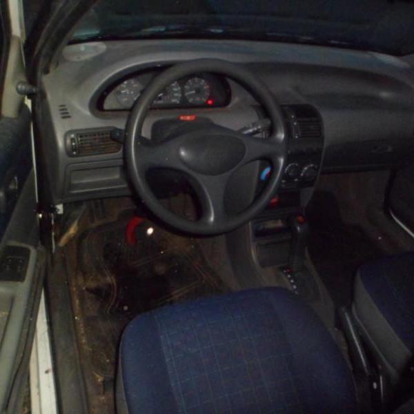 Vehicule-FIAT-PUNTO-I-1-2-1996-256b60834ba578a7e62f76edd6b188f52998d7582ae1bf01fde8b911cc3745b5.JPG