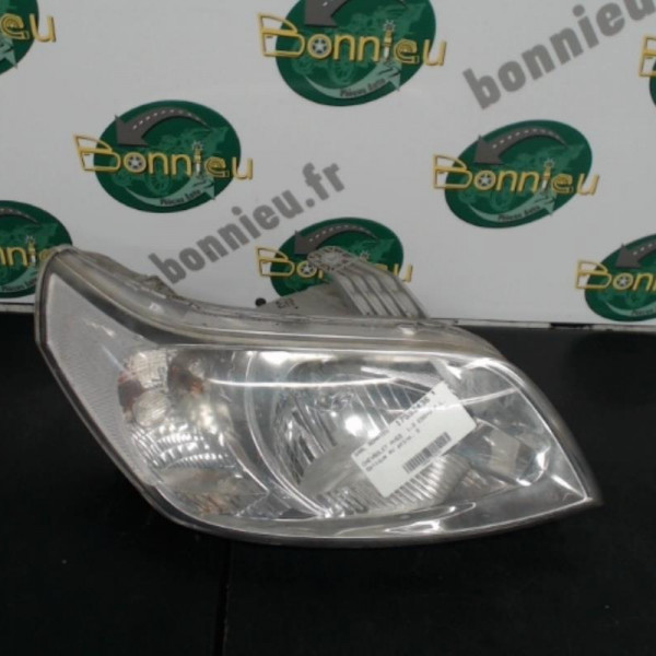 Piece-Optique-avant-principal-droit-%28feux%29%28phare%29-CHEVROLET-AVEO-ESSG.P.L.-5042a7fd475c43ff8b917fffccfa1300e2e80fc646eeddecbd1287f5a42e0c23.jpg