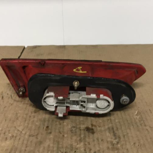 Piece-Feu-arriere-secondaire-droit-%28feux%29-ALFA-ROMEO-156-PHASE-1-25d21bfa8a28d5dfc47f48199dce82c15b21fc59c663ad484977c69d3a8cc8dd_mtn.jpg
