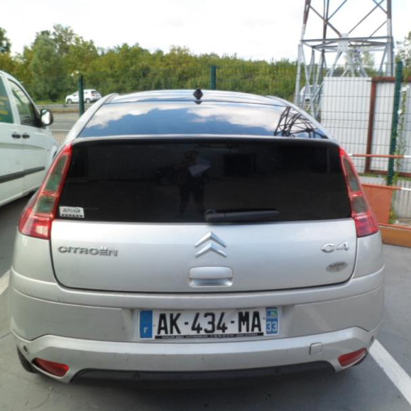Vehicule-CITROEN-C4-1-6-2005-083274297c7fd0b7df180c5ca5966ba476daf427a685d26b417b7029cc949fde.JPG