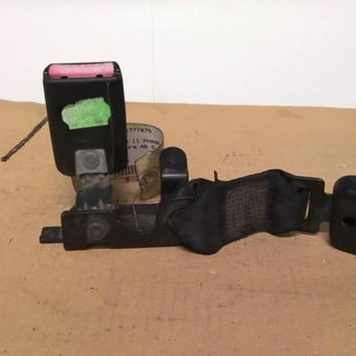 Attache ceinture arriere gauche