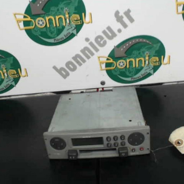 Piece-Autoradio-dorigine-RENAULT-TWINGO-Essence-2c458d1d746705855df81c20459623193dbdedc9821c4c4534fee094e671b43a.jpg