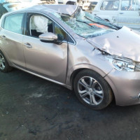 Vehicule-PEUGEOT-208-1-6-2012-cb3c4922cbfac7193485db0dbbf2e2cc21c0ee8350daecefa140a572b3eeb680.JPG