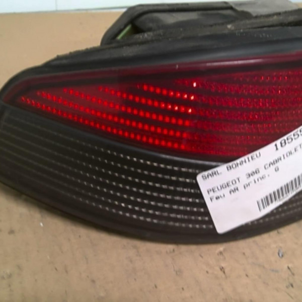 Piece-Feu-arriere-principal-gauche-%28feux%29-635090-PEUGEOT-306-PHASE-2-CABRIOLET-Essence-94b37bf026c7a9e9ec906320bb9636e6ec6ca8cac87b8f3c272771be1c46dd2d.jpg