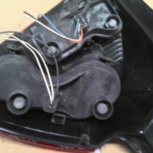 Piece-Feu-arriere-principal-gauche-%28feux%29-8200073236-RENAULT-MEGANE-2-PHASE-1-Diesel-791bc74003d54fcd26deaa697ccc86ef1eb36c026f7542144c4fc53f9b9ef22a_mtn.jpg