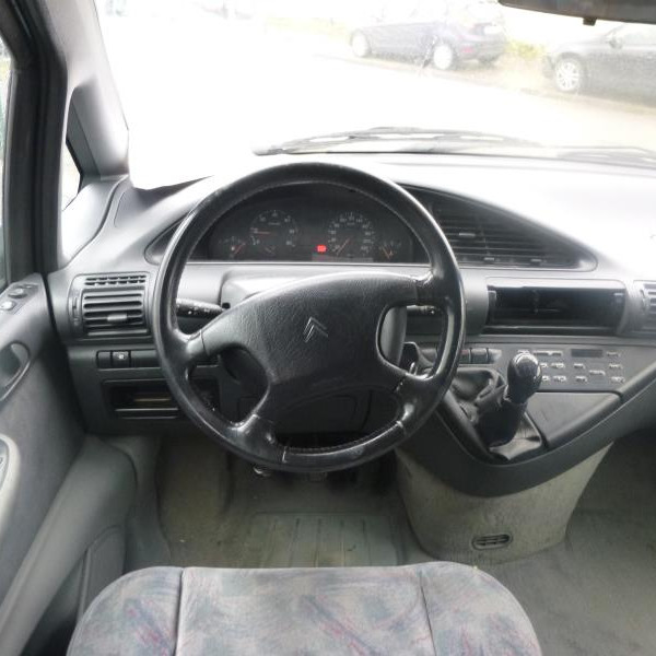 Vehicule-CITROEN-EVASION-Exclusive-2-1-1997-36fec5a05b9a11fd53ffc05b0ab56070fee1a551843afff155ae9ede1dd5a164.JPG