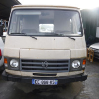 Vehicule-PEUGEOT-J9-2-1-1986-fa59fd861718619109f71b5e11aa0125d1982180df27347d611915133d6e856f.JPG