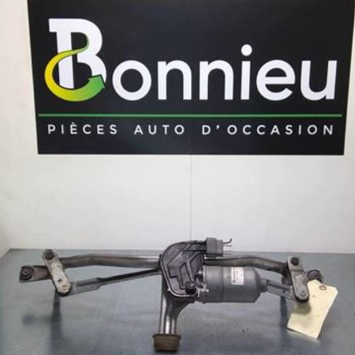 Moteur essuie glace avant