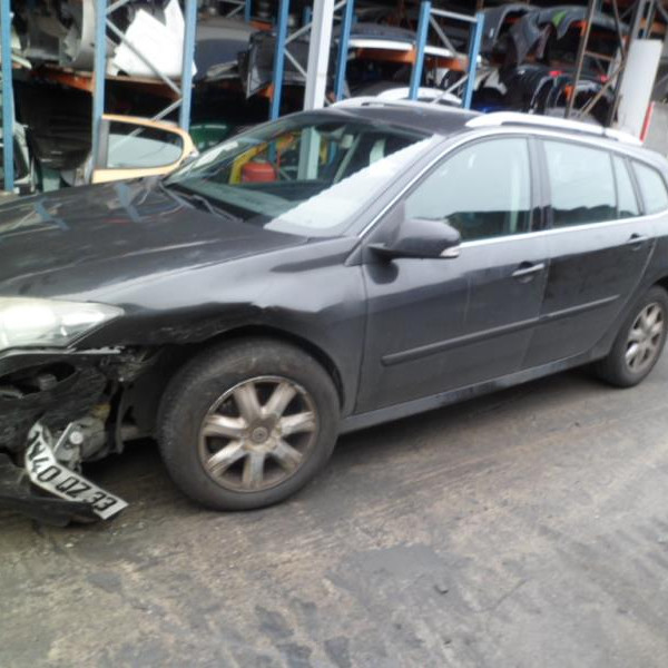 Vehicule-RENAULT-LAGUNA-III-ESTATE-PHASE-1-2-2010-60b6e11b989dadaa2aed8915d7f6585b03f4ddcf2a6fede769d28b915291d765.JPG