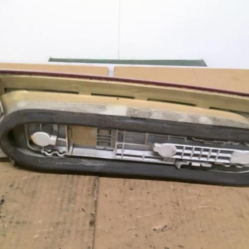 Piece-Feu-arriere-principal-droit-%28feux%29-RENAULT-SUPER-5-0b876477672e4eb8974aaadd38acd19c4f7188ae8a6b848ec8b5306c96fe5ac5_mtn.jpg