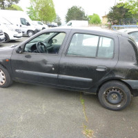 Vehicule-RENAULT-CLIO-II-1-9-2000-87c9e73a180a9bab052b1d2f1f2c465d642772154fddc5e48e48f5a6584d0e80.JPG