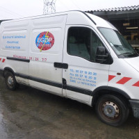 Vehicule-RENAULT-MASTER-II-CHASSIS-CABINE-Fourgon-L2H2-2-2-2002-2e271759e09df3807a9597d925d26d0b31003d840876d5094c3342b84e0fbd71.JPG