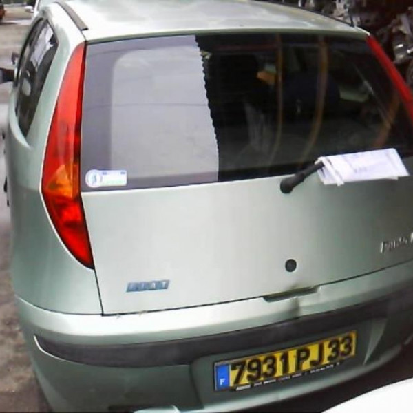 Vehicule-FIAT-PUNTO-II--1-2-2000-4c9c79122b02dd5125578b2e22c6c30e313ab4451c2b4f6b29d428592d9c0ce2.png