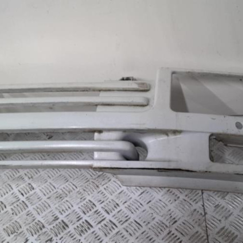 Piece-22705315-Calandre-RENAULT-TRAFIC-1-PHASE-3-2.5D--8V-82e1a7d019fafa701caa9f1a328abedcd7ac9ae8e14a4c65b75b772f7ba67222_mtn.jpg
