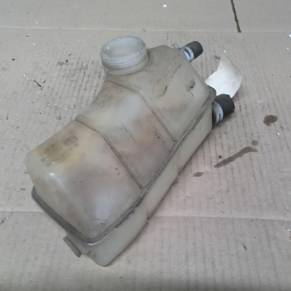 Piece-2299587-Vase-dexpansion-FORD-KA-1-PHASE-1-Essence-1f6584808a34c18171b049ce02dd69783ef962f412d99bb4459811e473c3769c.jpg