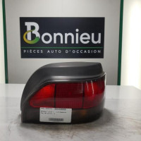 Piece-Feu-arriere-principal-droit-%28feux%29-7701039013-RENAULT-CLIO-1-PHASE-2-6047537d05e1dd5759a6e83bd5c22ab32527a24d4092a409d67047263a64c3bf_mtn.jpg