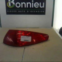 Piece-Feu-arriere-principal-droit-%28feux%29-6351N1-PEUGEOT-607-PHASE-2-2.7-HDI--24V-V6-BI-TURBO-f721781489e4a55bf9abfd77e73a402482e22ba2cab31c1840eb83ab4b1722f1_mtn.jpg