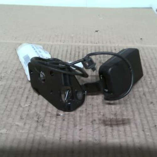 Attache ceinture arriere gauche