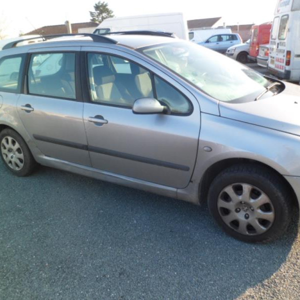 Vehicule-PEUGEOT-307-1-6-2005-ac90911140631e9a515bf2b967e9f66b83cc2b8832de40830524ef4bafced413.JPG