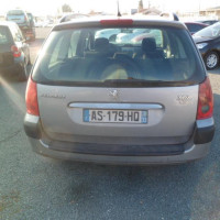 Vehicule-PEUGEOT-307-1-6-2005-57fb65aabd80dea6748ecf766eb32574845cc041b1d0f8da6f850a81aeacb25b.JPG