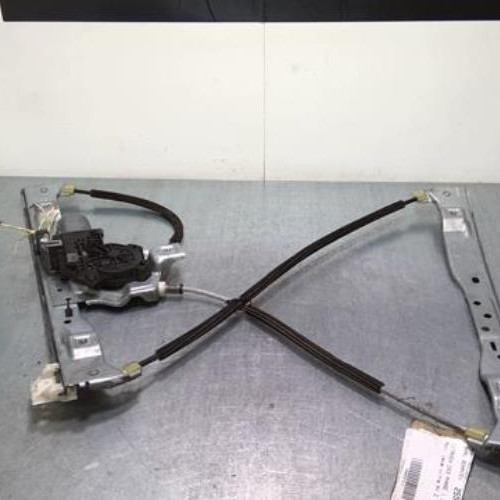 Moteur leve vitre avant gauche