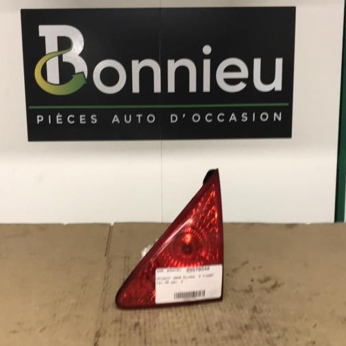 Piece-Feu-arriere-secondaire-droit-%28feux%29-6351HE-PEUGEOT-3008-1-PHASE-1-97e1f2fb7dc1a8c1fe89fdd803377ceb0e6d260779879c51caf7f911c5b6ab61_mtn.jpg