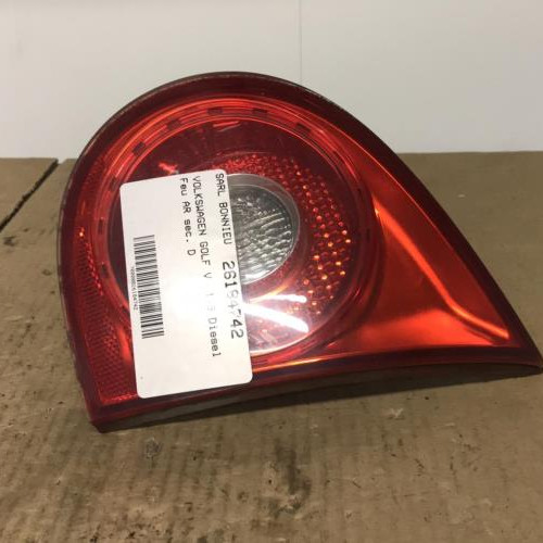 Piece-Feu-arriere-secondaire-droit-%28feux%29-1K6945094E-VOLKSWAGEN-GOLF-5-d6520fd00df25742287f28c0993507a695d44b36bb44f853e9ad0dd21034ea72_mtn.jpg