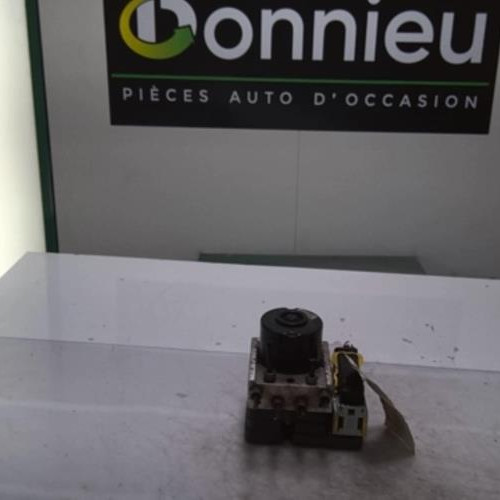 Piece-Bloc-ABS-%28freins-anti-blocage%29-PEUGEOT-207-PHASE-2-1.4-HDI--8V-TURBO-ea35640f7111df0b7b1b5767ca1bc9bcabc82ec655b99581257509a367ee5e38_mtn.jpg