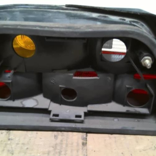 Piece-Feu-arriere-principal-droit-%28feux%29-PEUGEOT-605-fd1f3b54a06e529c6a887364ff1a58cb0d3d5b5212def809c13cf911325e081b_mtn.jpg