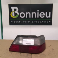 Piece-Feu-arriere-principal-droit-%28feux%29-PEUGEOT-605-47d5c8602db96342569380bf7ce69690c9ee6b4bb2dd528ad66f4384cd9a131e_mtn.jpg