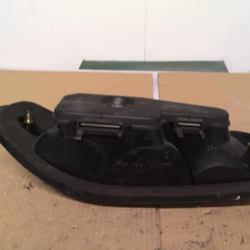 Piece-Feu-arriere-principal-droit-%28feux%29-PEUGEOT-306-0fb3f969e3e76c22778f77c4fcfb01a7073a53a0c276e8610a23f211475510eb_mtn.jpg