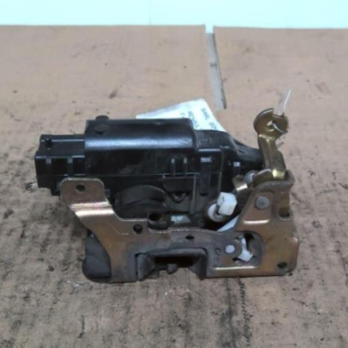 Piece-Fermeture-centralisee-avant-droit-RENAULT-KANGOO-1-PHASE-2-1.5-DCI--8V-TURBO-9047ae45ec79b8ee7e4c57eeb873660f819712a52494b5ceab04213a4e31a97f_mtn.jpg
