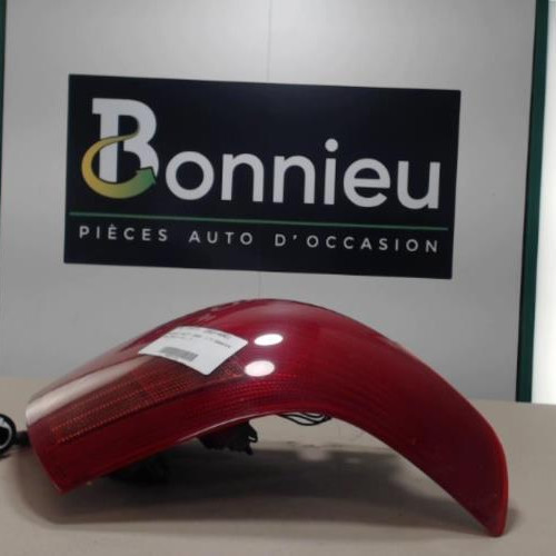 Piece-Feu-arriere-principal-droit-%28feux%29-SUZUKI-SWIFT-3-1.3i--16V-1fc6f8a29b7f82d43691d48d415cb09ca78ca4503cb38575762ea1cf216643bf_mtn.jpg
