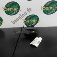 Piece-Fermeture-centralisee-coffre-AUDI-A4-%288EC-8ED%29-A4-AVANT-2004-Diesel-74f057895f73d9ab0dc9821d2a8e8d0a3456b99bcdff6f9faabfbcf2cc3c6e02.jpg