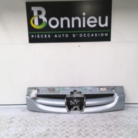 Piece-30498105-Calandre-7804N1-PEUGEOT-PARTNER-1-PHASE-2-2.0-HDI--8V-TURBO-55a334d1b18e2cb7ec93ccaa579bb0e7a958021ed3160692268bab6679dc9ff9_mtn.jpg