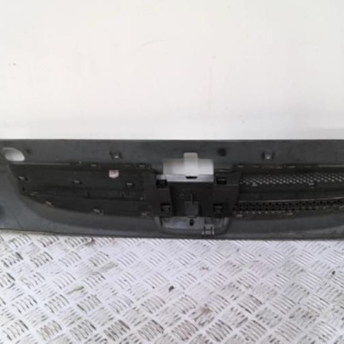 Piece-30498105-Calandre-7804N1-PEUGEOT-PARTNER-1-PHASE-2-2.0-HDI--8V-TURBO-48b1e4796053d4b0f885d08df0af1384d2cb9432394d88b33d7ca4ad99e5de96_mtn.jpg
