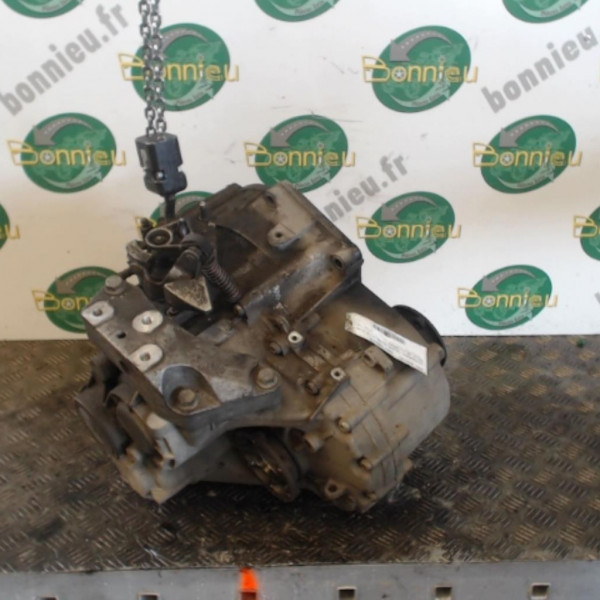 Piece-Boite-de-vitesses-VOLKSWAGEN-TOURAN-PHASE-2-Diesel-c7b5a33d2eec482cea7f89056a46e6c2aef28e06b03a543245385e97682dde5c.jpg
