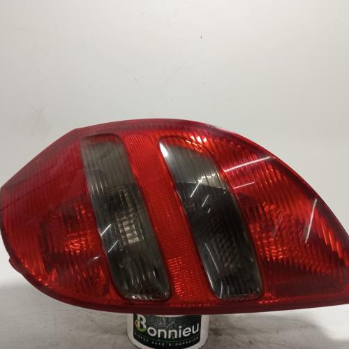 31222570-e17cfe30-8b5c-4f24-819e-05067b3a6b1a-Piece-Feu-arriere-principal-droit-feux-1698200464-MERCEDES-CLASSE-A-169-PHASE-1-1012ff89b5e3e498dde1a133566193f4df3213e178fcfe1e53ebad4c4c27596e_m.jpg