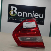 Piece-Feu-arriere-secondaire-gauche-%28feux%29-6350CC-CITROEN-C4-PICASSO-1-1.6-HDI--16V-TURBO-b4dd116061489584297ebc9af3af7e94e81608ff3842d961160006b446d92932_mtn.jpg
