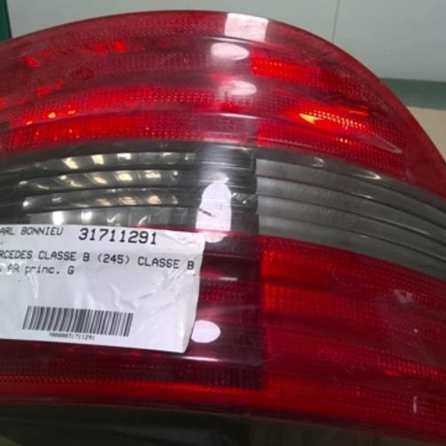 Piece-Feu-arriere-principal-gauche-%28feux%29-1698202564-MERCEDES-CLASSE-B-245-PHASE-1-200-2.0-CDI--16V-TURBO-5537783d2a74871c01505af76e4271626ff8cf3cb14a631bea2375ca0a86491b_mtn.jpg