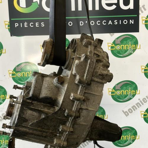 Piece-Boite-de-transfert-68282447AB-JEEP-CHEROKEE-2-PHASE-2-c91972e2250cd1912dde39524e5c339d3a7116f14874614c3062d54927122440_mtn.jpg