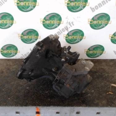 Piece-Boite-de-vitesses-OPEL-CORSA-D-Diesel-b20b19fb56b56b5b019d95ef2381049586b39329866f3ce5f553d40dcfbd4360_mtn.jpg