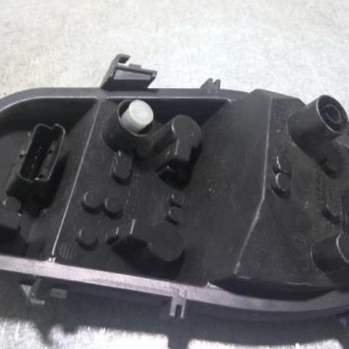 33394722-42cc5a74-a3c9-4fcb-bc84-ca30cd5d2ed5-Piece-33394722-Platine-feu-arriere-droit-RENAULT-CLIO-3-PHASE-1-15-DCI-8V-TURBO-cfe27a7ce93423852ad3667fe35419a8b454b389c7ac11c665c92708ade49895_m.jpg