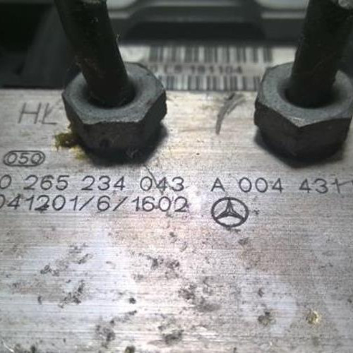 35104711-182b7392-cbcc-44fb-a75e-9173d1a520d0-Piece-35104711-Bloc-ABS-0044315212-MERCEDES-CLASSE-A-169-PHASE-1-200-20-CDI-16V-TURBO-d7e22ee19fd24c510fc0425c9845cb3890c425a295dbedca3755327cf0c3d502_m.jpg