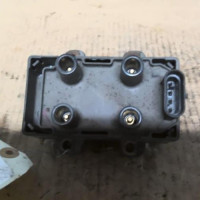 Piece-37532823-Bobine-RENAULT-CLIO-2-PHASE-2-1.2i--8V-ce14faaa2ed8083f033afabd9369a0fb37427b72c9b454f09dae97add602e3fb_mtn.jpg